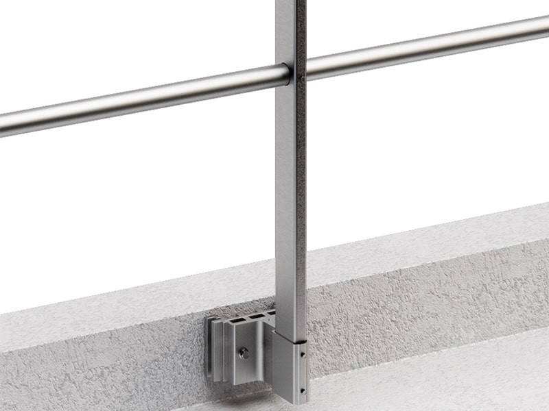 railing-vertical-and-vertical-spaced-fastening-1